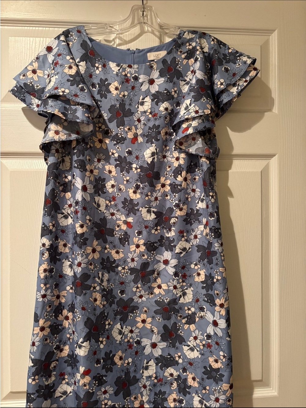 LOFT Outlet Blue Floral Flutter Sleeve Shift Dress Women’s Medium